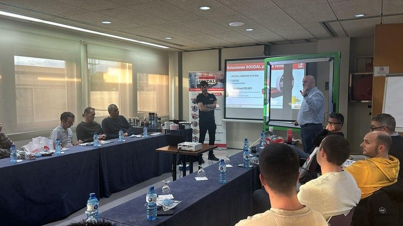 Accede a los productos Soudal y al manual de instalación eficiente.