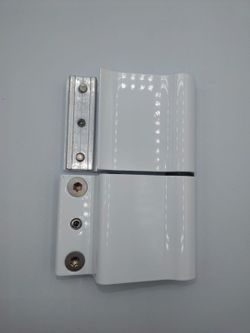 Dobradiça maiorquina direita da 4ª folha