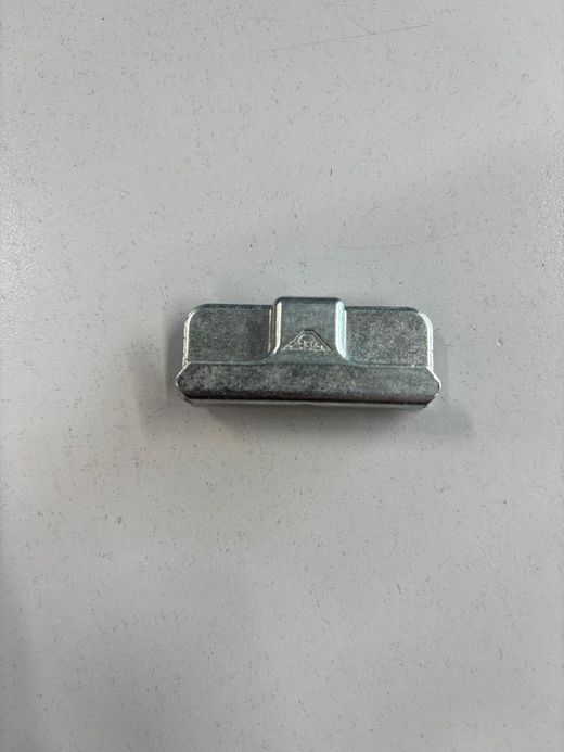 CERRADERO LATERAL CLIPABLE NR 355/356 ALU NT