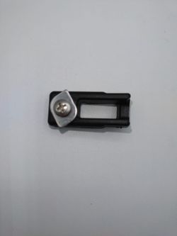 1 percuteur en feuille de nylon