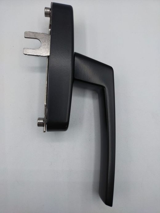 Cremona oscilante cúbica com tampa