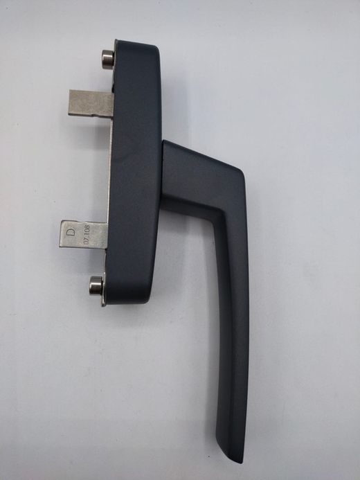 Crémone cubique praticable à 2 pales