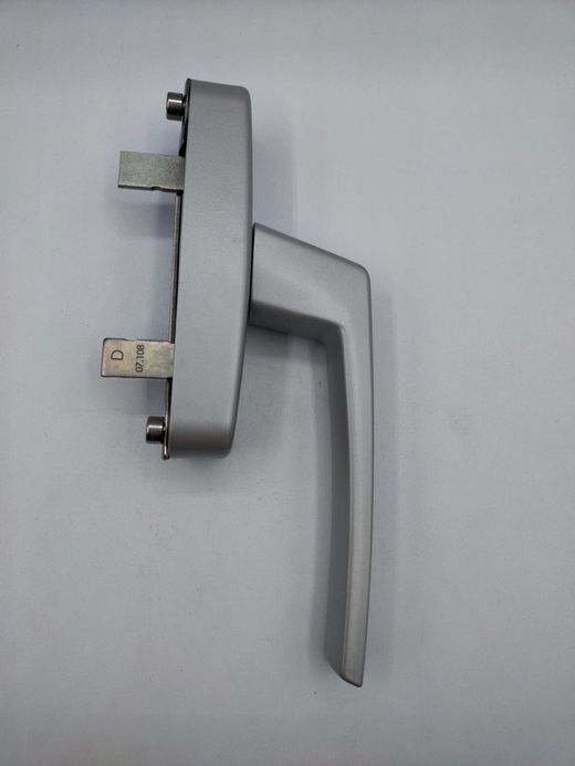 Crémone cubique praticable à 2 pales