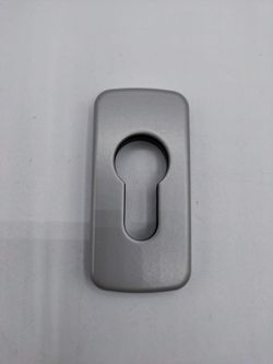 Escudo de acabamento quadrado