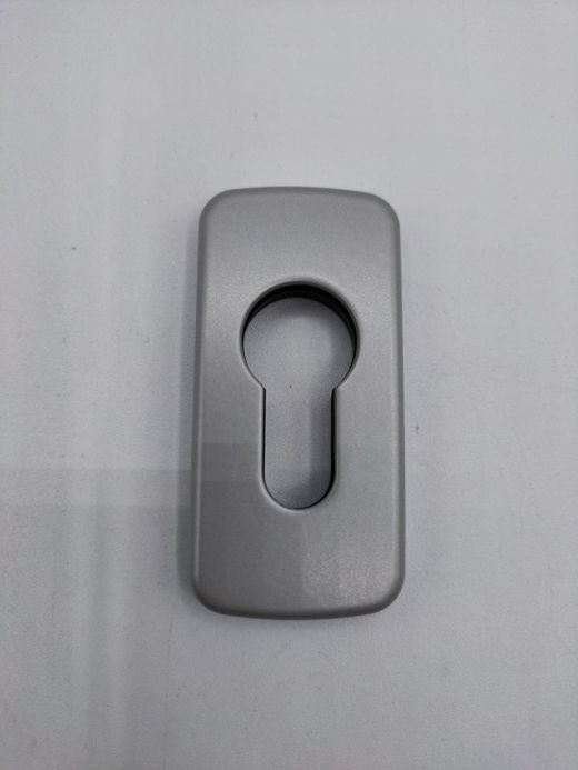 Escudo de acabamento quadrado