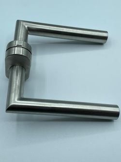 Jeu de poignées mod 3400 t002 revers.ovale. Inoxydable