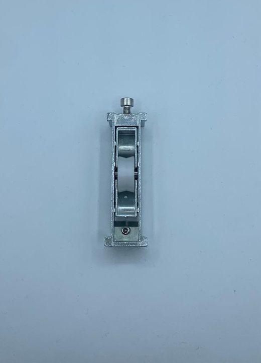 Roda com rolamento de agulha ajustável S.AL18/IT205/P.70.