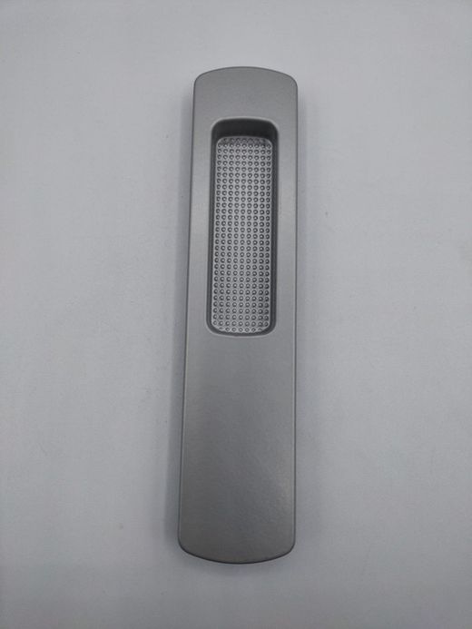 Clou élevant les oreillettes.