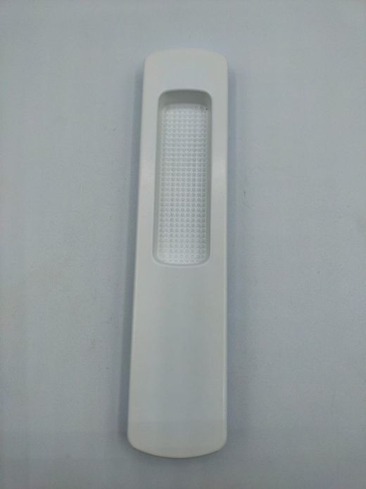 Clou élevant les oreillettes.